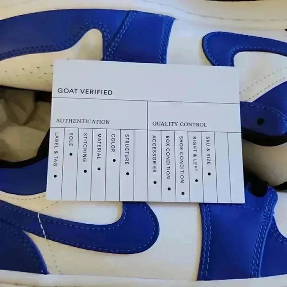 Nike Air Jordan 1 Low White/Hyper Royal- Black Mens Size 8 - Picture 8 of 8